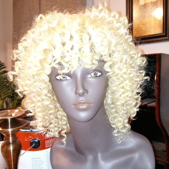 Blonde curly Wig - Picture 1 of 1